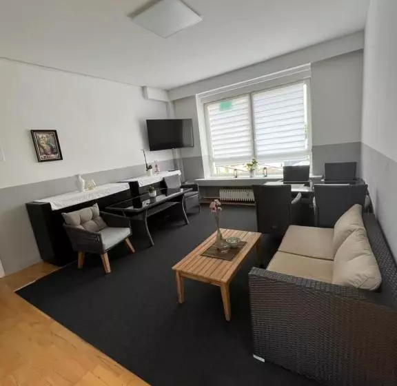 ペンション Doppelzimmer Mit Bad Und Tv 18