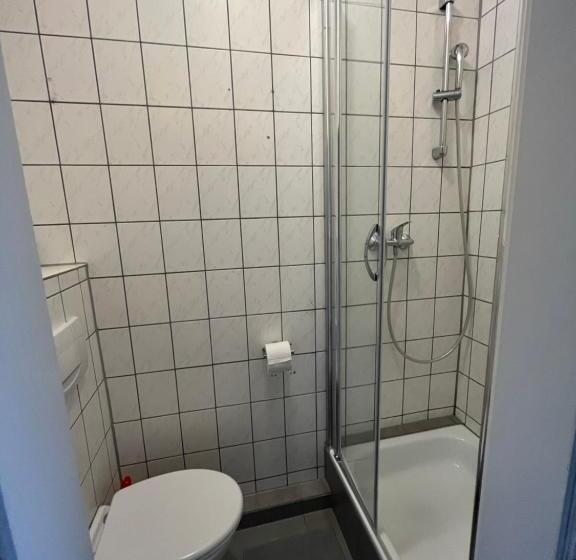 펜션 Doppelzimmer Mit Bad Und Tv 18