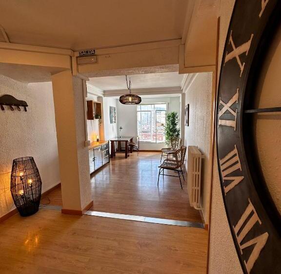 פנסיון Hostal Atuaire Home