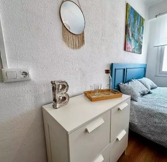 پانسیون Hostal Atuaire Home