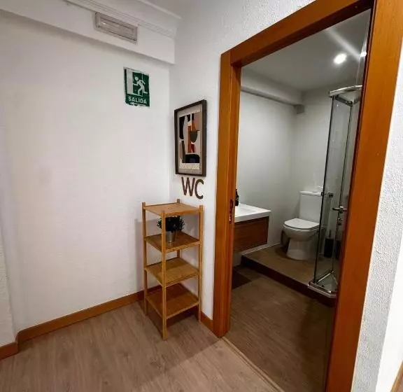 پانسیون Hostal Atuaire Home