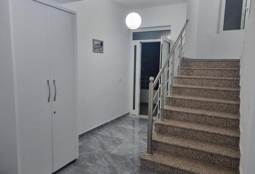 Pensión Sunset View Aprtaments