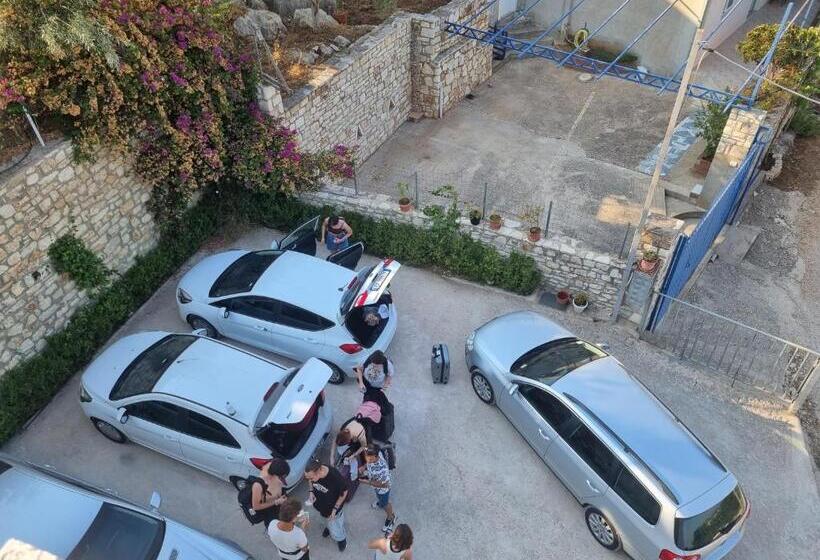 Pensión Sunset View Aprtaments