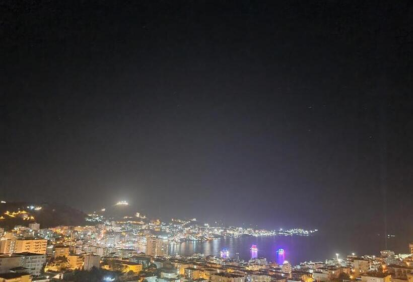 Pensión Sunset View Aprtaments