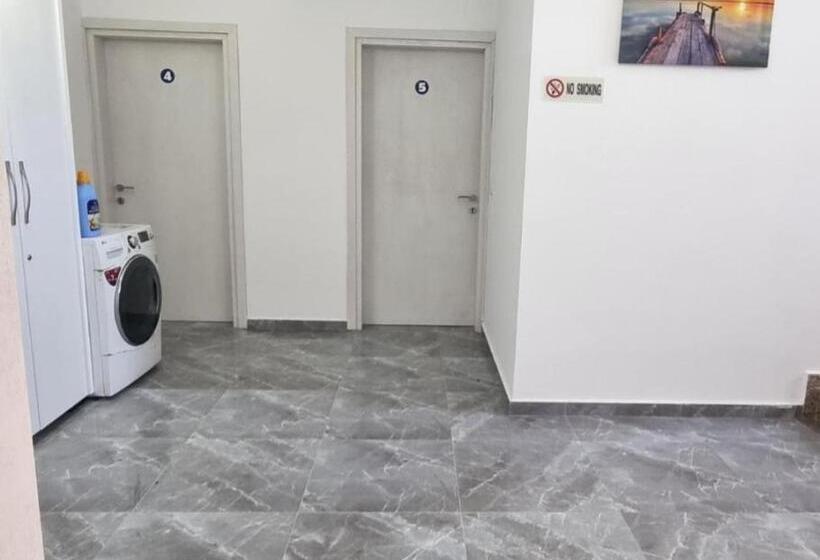 Pensión Sunset View Aprtaments