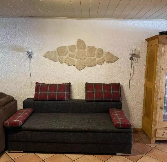 Retkeilymaja Gästehaus Schröder