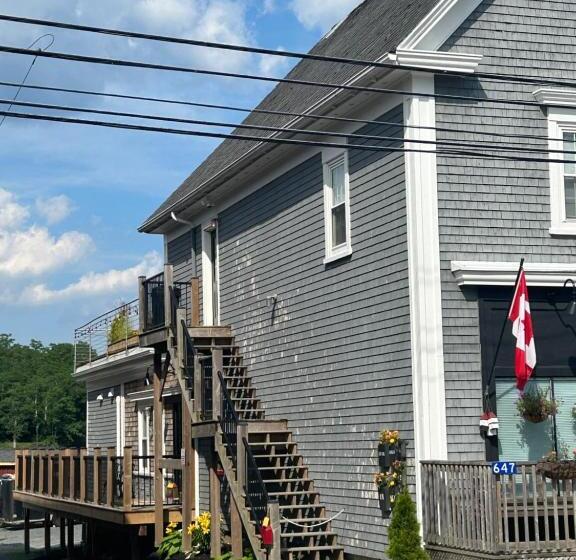 ユースホステル Ships Inn