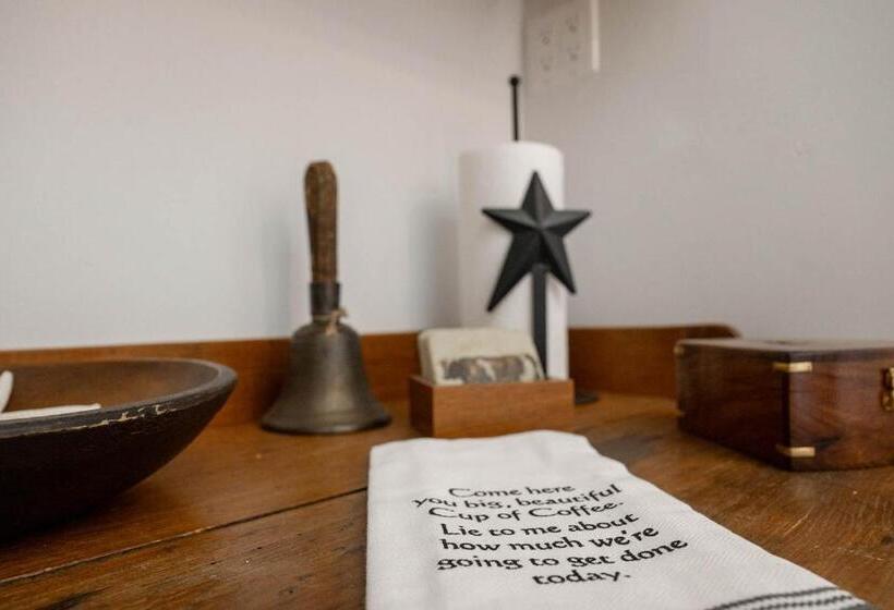 ユースホステル Ships Inn