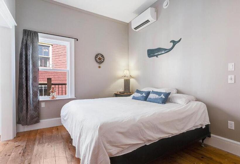 ユースホステル Ships Inn