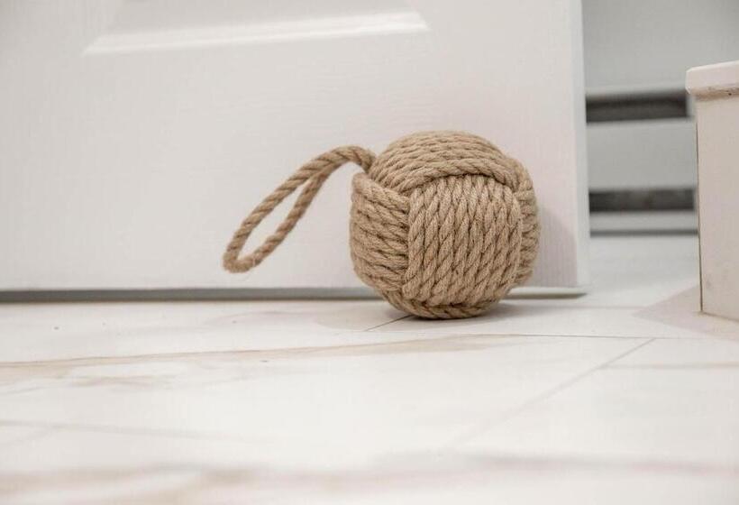 ユースホステル Ships Inn