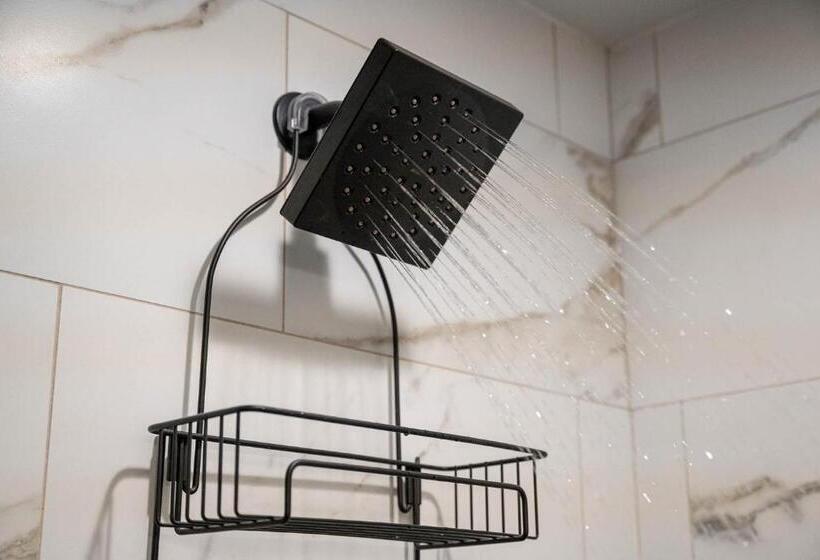 ユースホステル Ships Inn