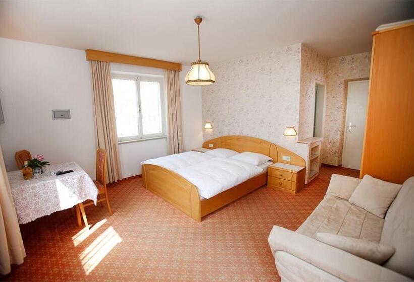 住宿加早餐  Pföstlhof