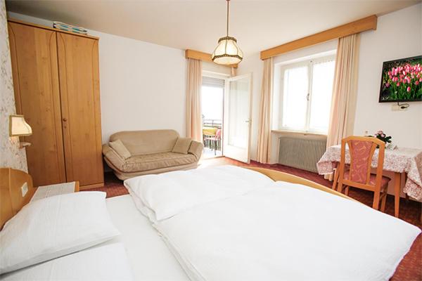 住宿加早餐  Pföstlhof