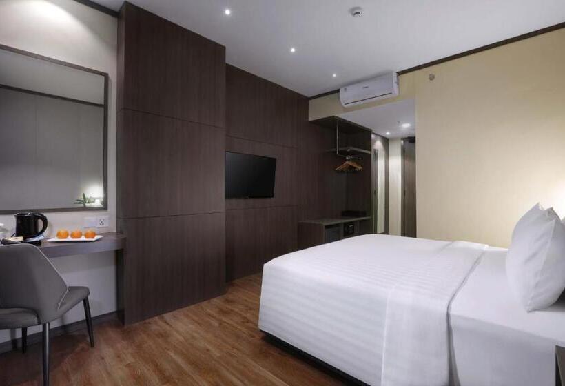 هتل Harper Premier Nagoya Batam