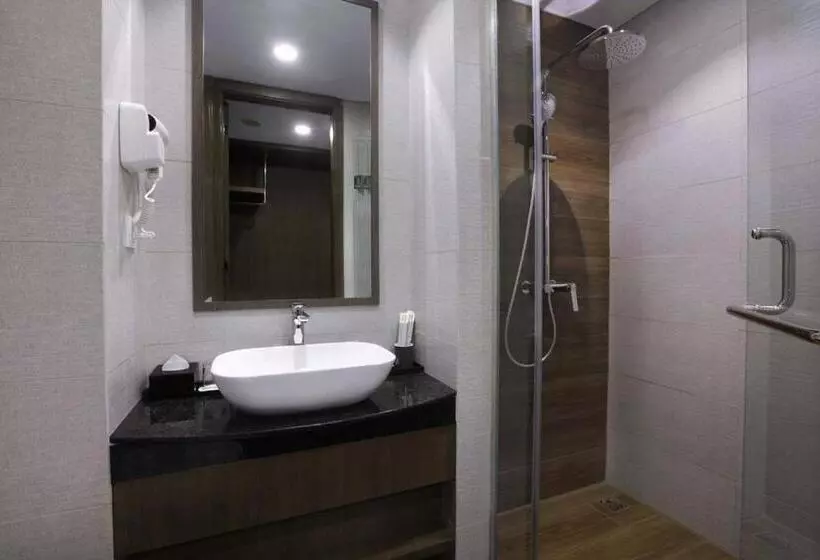 Hotelli Harper Premier Nagoya Batam