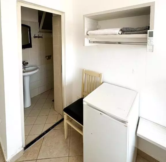 Hotel Velipoja Escape