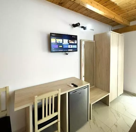 Hotel Velipoja Escape