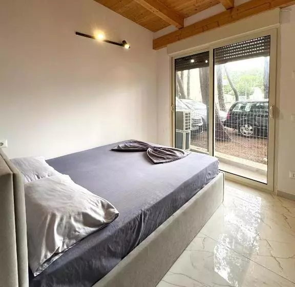 Hotel Velipoja Escape