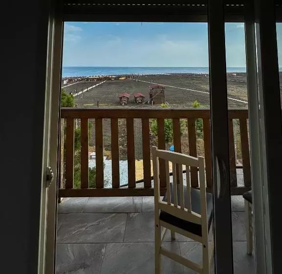 Hotel Velipoja Escape