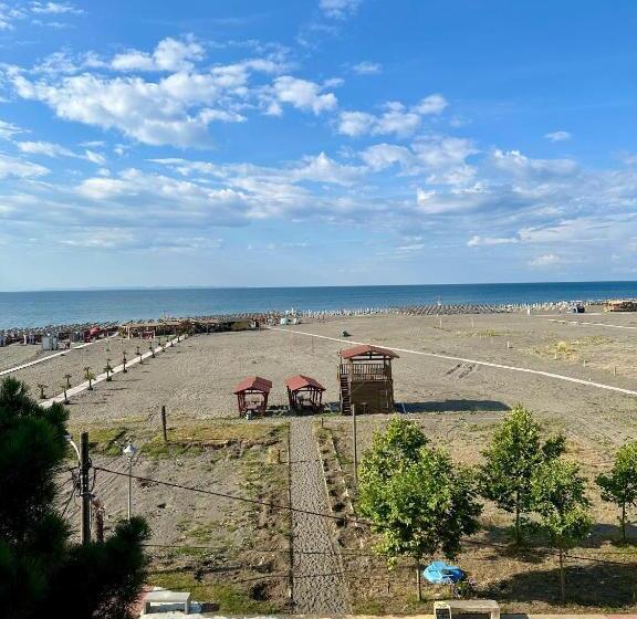 בית מלון כפרי Velipoja Escape