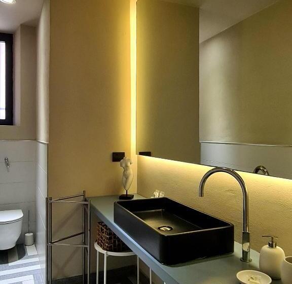 پانسیون Serendipity Rooms   Navigli