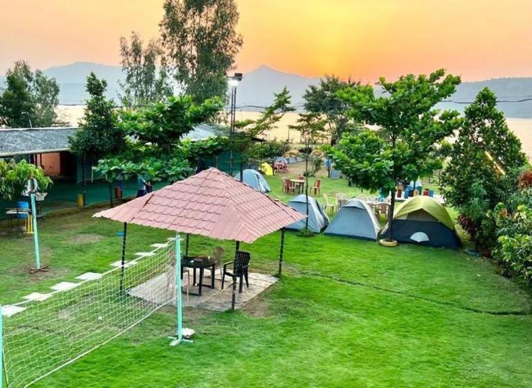 אתר נופש Camp Pawna View Maval