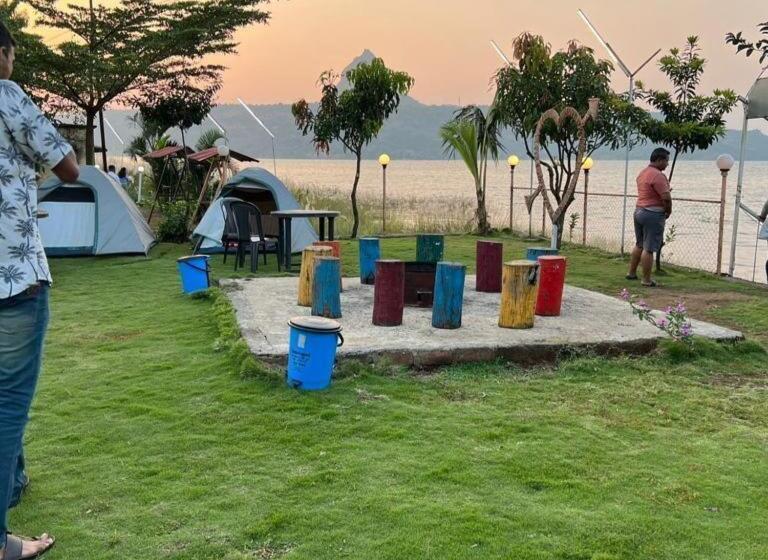 אתר נופש Camp Pawna View Maval