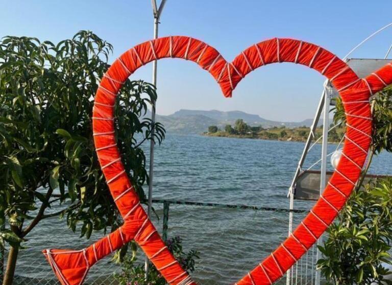 אתר נופש Camp Pawna View Maval