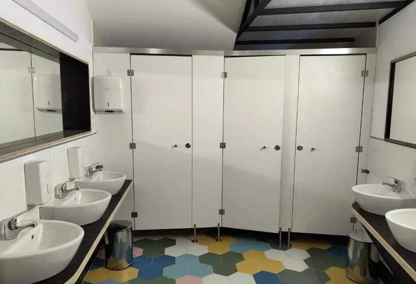 Urbe Sanchina   Hostel & Suites