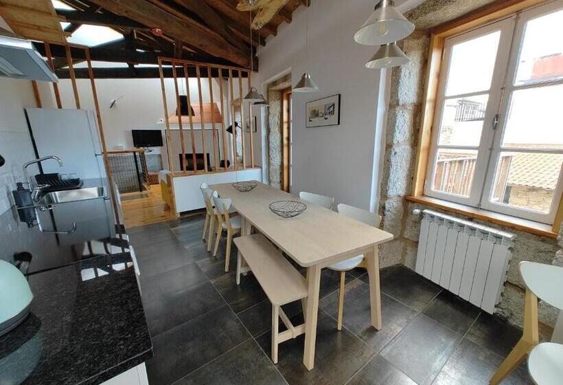 Urbe Sanchina   Hostel & Suites