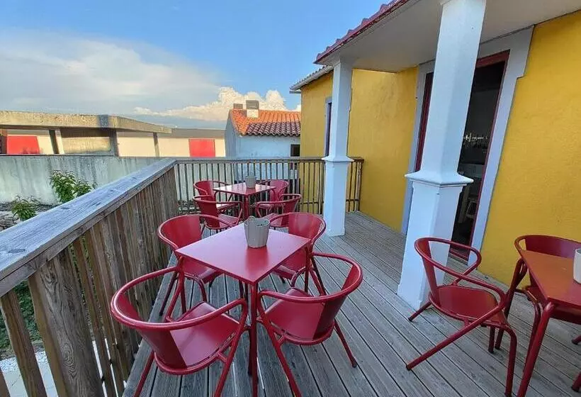 Urbe Sanchina   Hostel & Suites