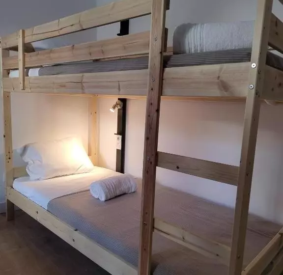 Urbe Sanchina   Hostel & Suites