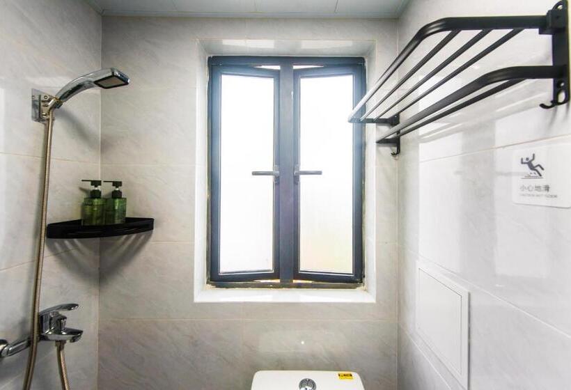 Wesu微宿时尚公寓（深圳龙华大浪时尚大浪小镇店）