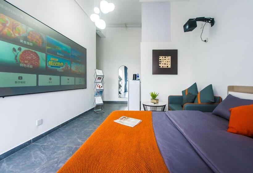 Wesu微宿时尚公寓（深圳龙华大浪时尚大浪小镇店）