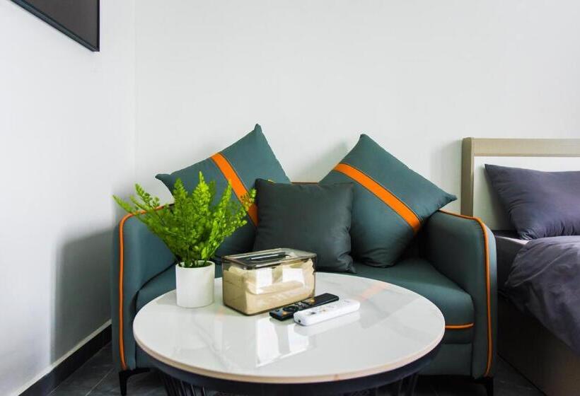 Wesu微宿时尚公寓（深圳龙华大浪时尚大浪小镇店）