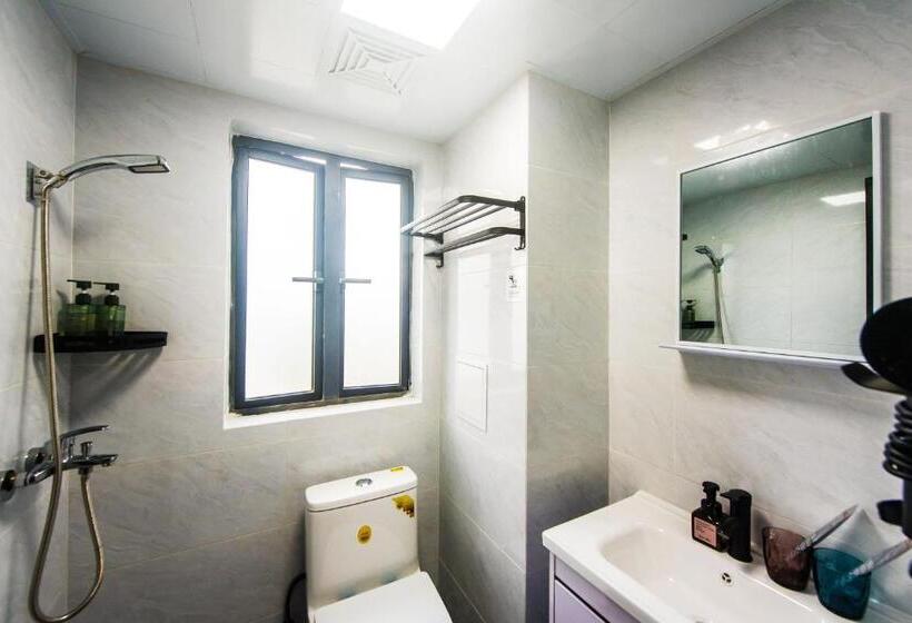 Wesu微宿时尚公寓（深圳龙华大浪时尚大浪小镇店）