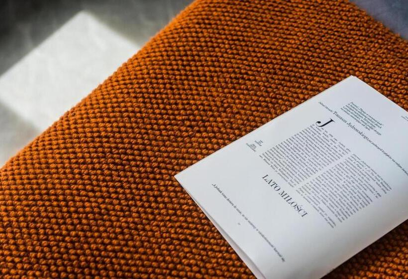 Wesu微宿时尚公寓（深圳龙华大浪时尚大浪小镇店）