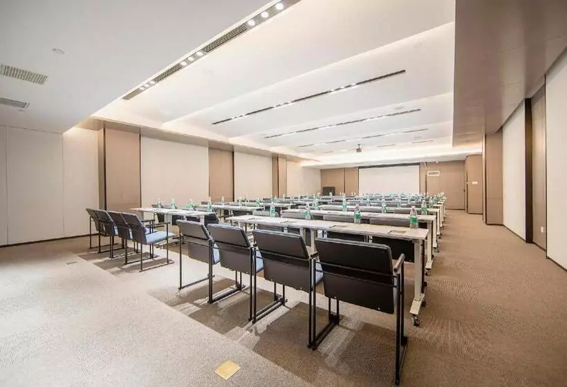 Atour Hotel High Tech Zone Xinglian