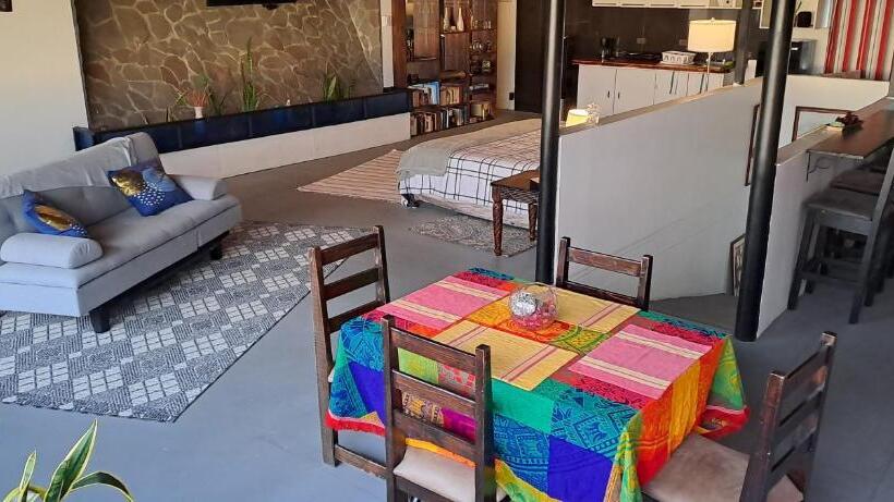 مبيت وإفطار Apart Céntrico Con Vista