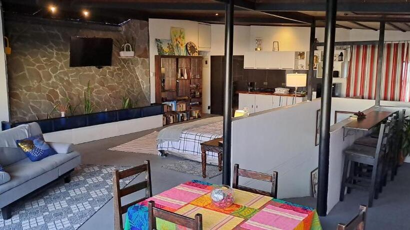 مبيت وإفطار Apart Céntrico Con Vista