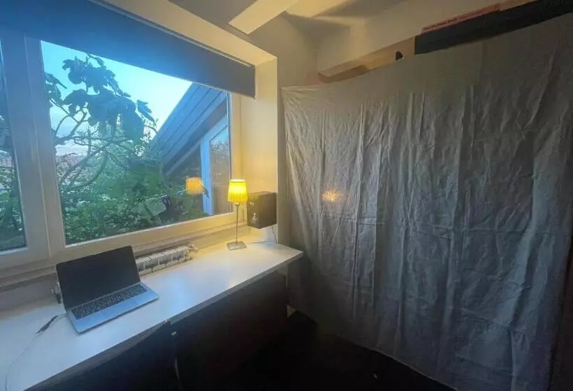 تختخواب و صبحانه Piccola Accogliente E Luminosa Camera In Appartamento Con Terrazza Vista Mare