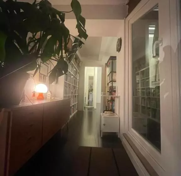 تختخواب و صبحانه Piccola Accogliente E Luminosa Camera In Appartamento Con Terrazza Vista Mare
