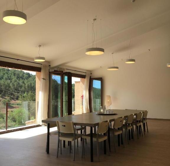 تختخواب و صبحانه Torres De Selma Eco Resort