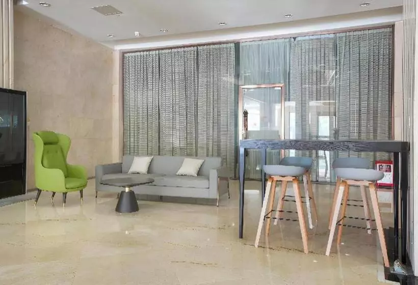 Borrman Hotel Yangjiang Baili Square