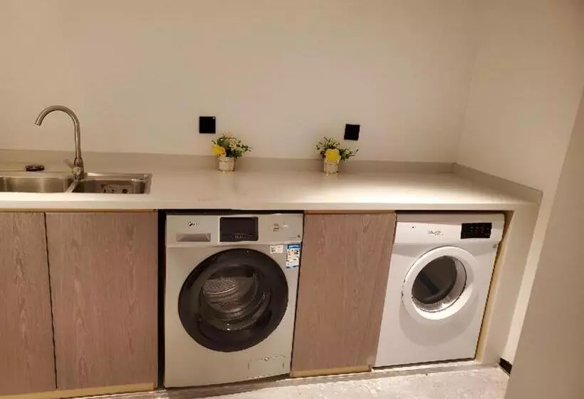 Borrman Hotel Yangjiang Baili Square