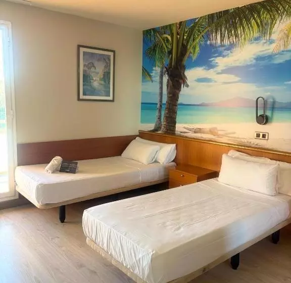 Hotelli Cambrils Paradise