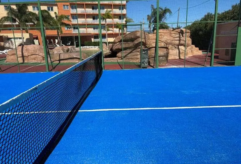 Hotelli Cambrils Paradise