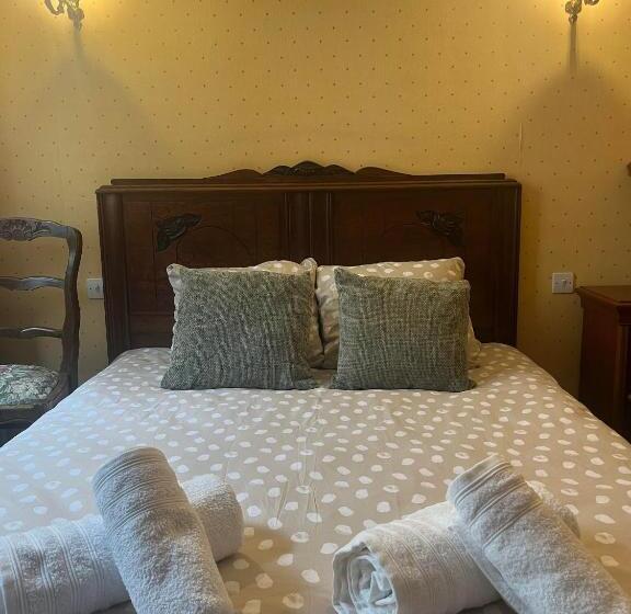 Отель La Chaumière De L Eau Sauvage