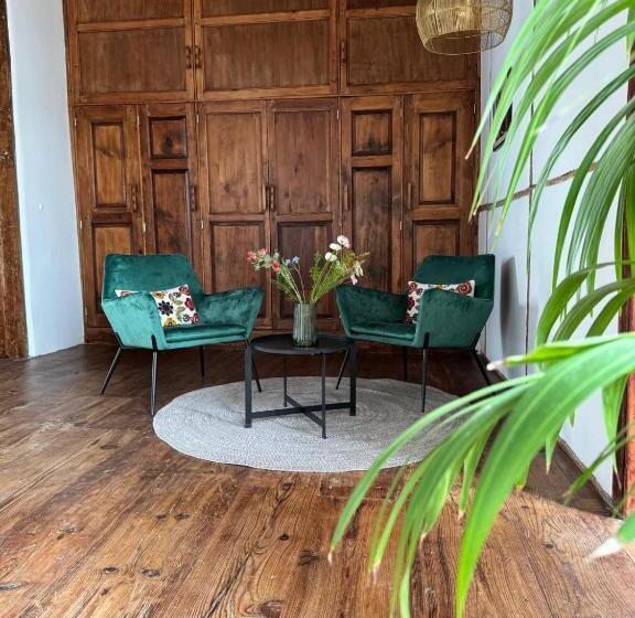 هتل Laguna Cool Living