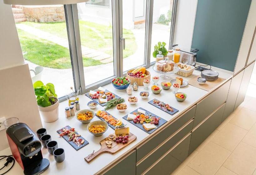 هتل Laguna Cool Living